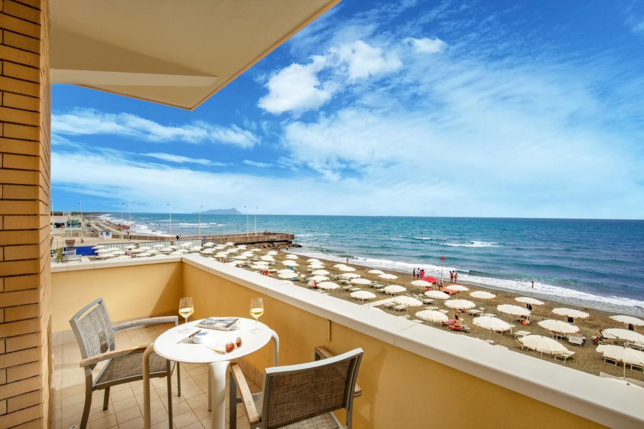 Hotel Miramare Latina Luaran gambar