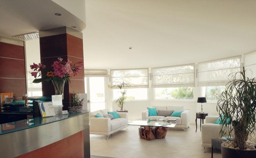 Hotel Miramare Latina Luaran gambar