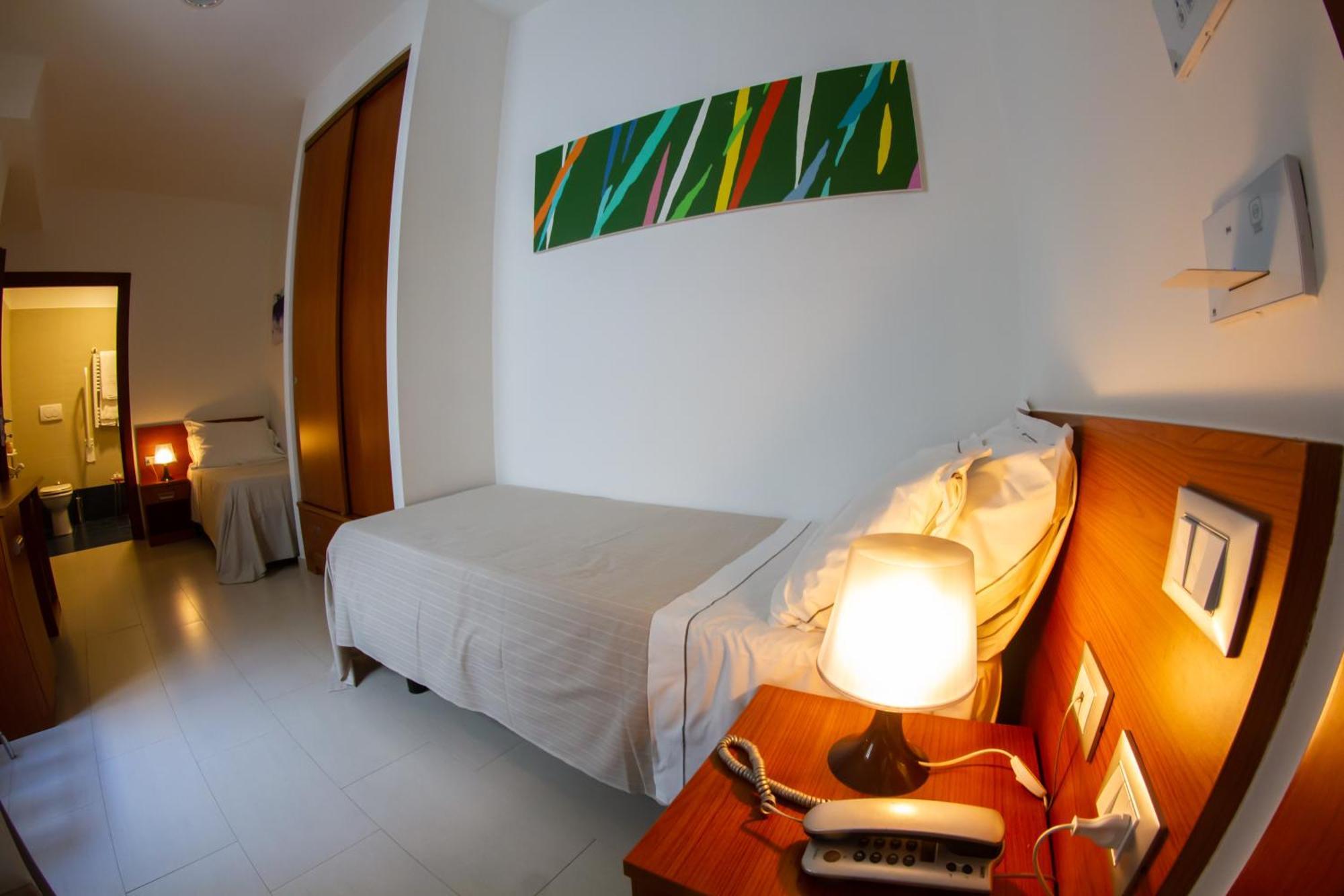 Hotel Miramare Latina Bilik gambar