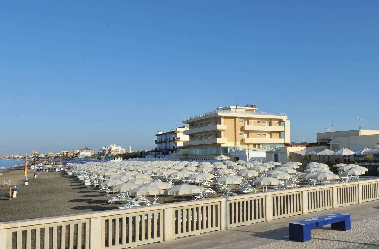Hotel Miramare Latina Luaran gambar
